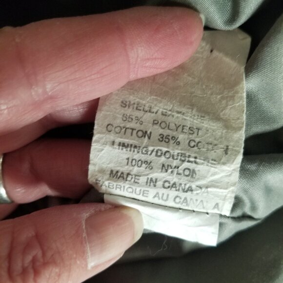 London Fog 44R Grey Trench Coat — Classic Mid-Length, Belted, Fully Lined - Picture 9 of 9